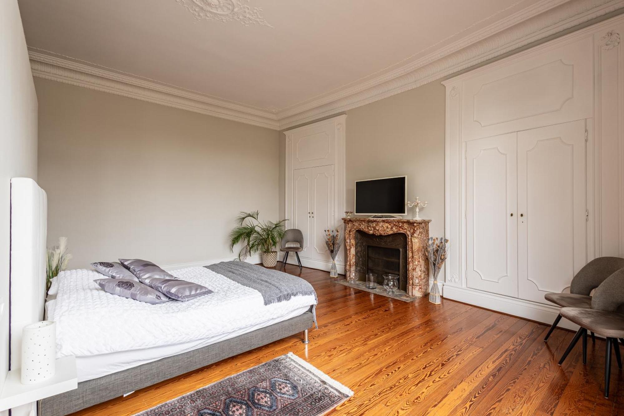 Hotel Particulier - Le 119 วาลองเซียนส์ ภายนอก รูปภาพ